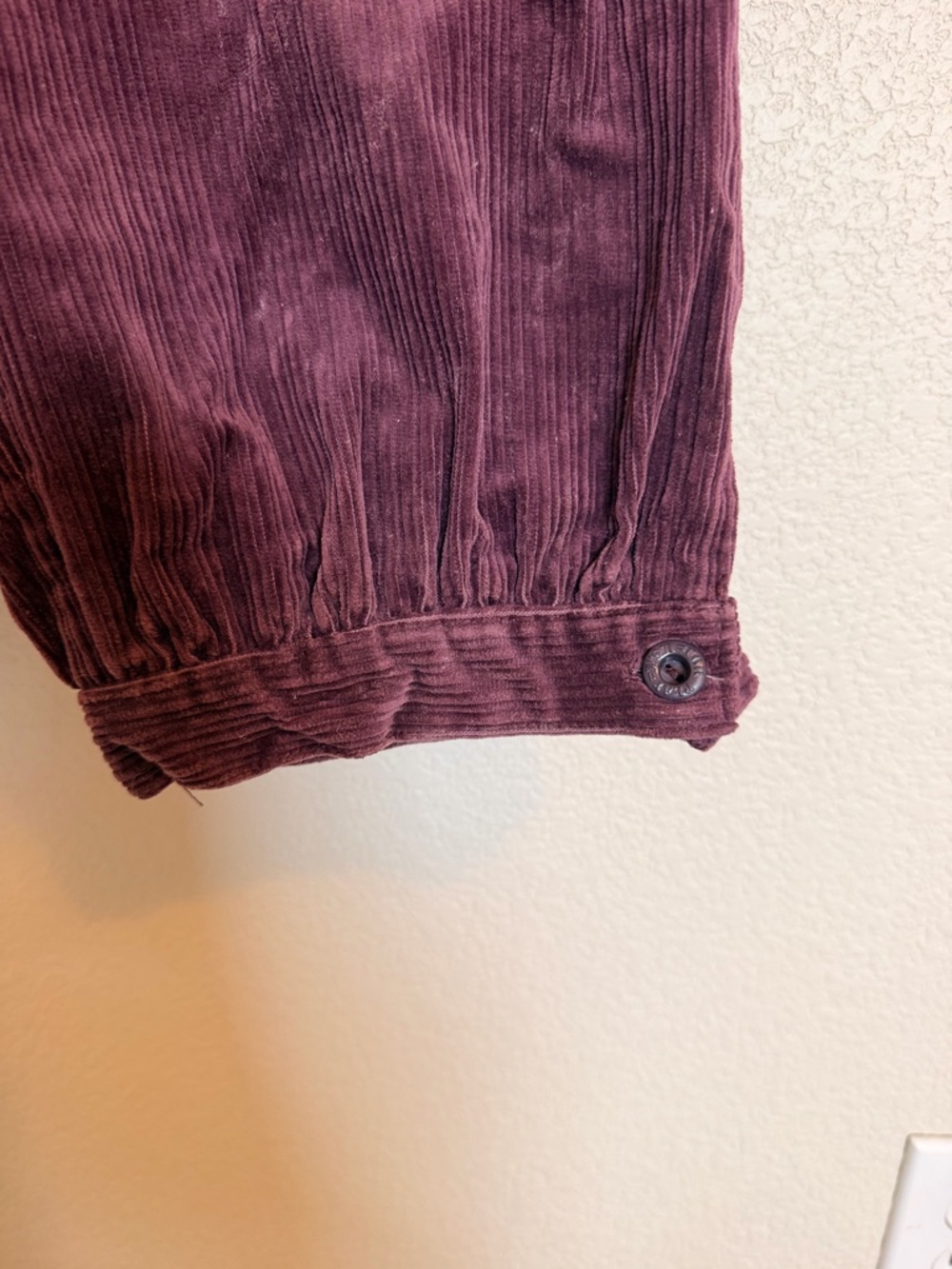 vintage plum corduroy capri pants - Picture 3 of 4